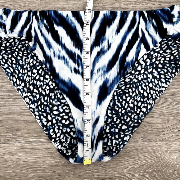 NWT - LA BLANCA Reversible Animal Instincts Shirred Swim Bottoms Blue - Size 16 - Picture 15 of 16